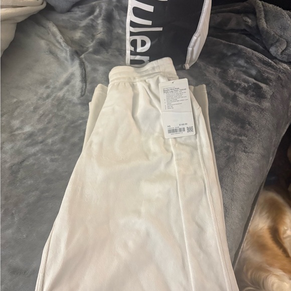 Lululemon Athletica White Wide Leg Pants - Picture 1 of 4